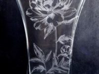 REGALO PER MATRIMONIO E ANNIVERSARIO VASO IN VETRO INCISO "PEONIA"